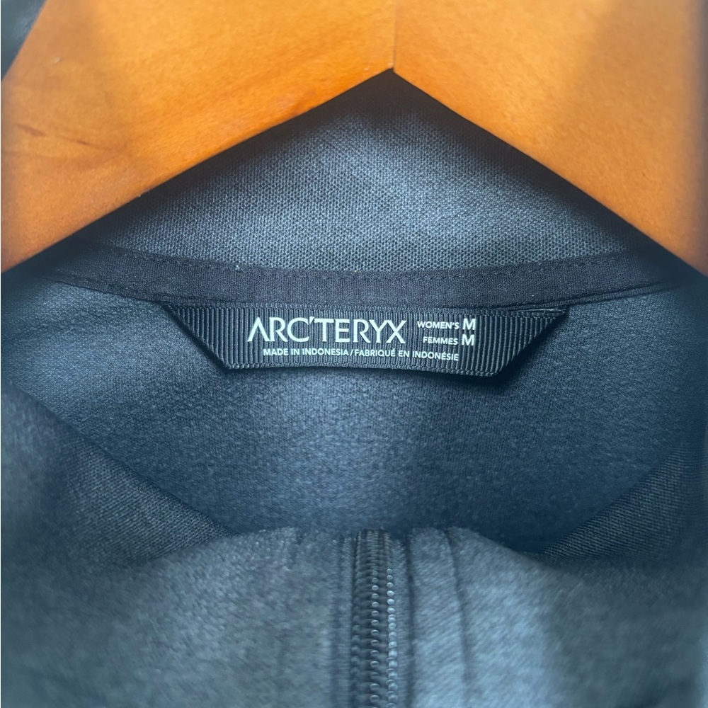 Arc’teryx Jacket Performance Zip - image 2